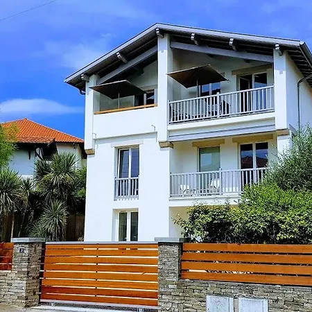 La Maison De La Cote Et Apartman